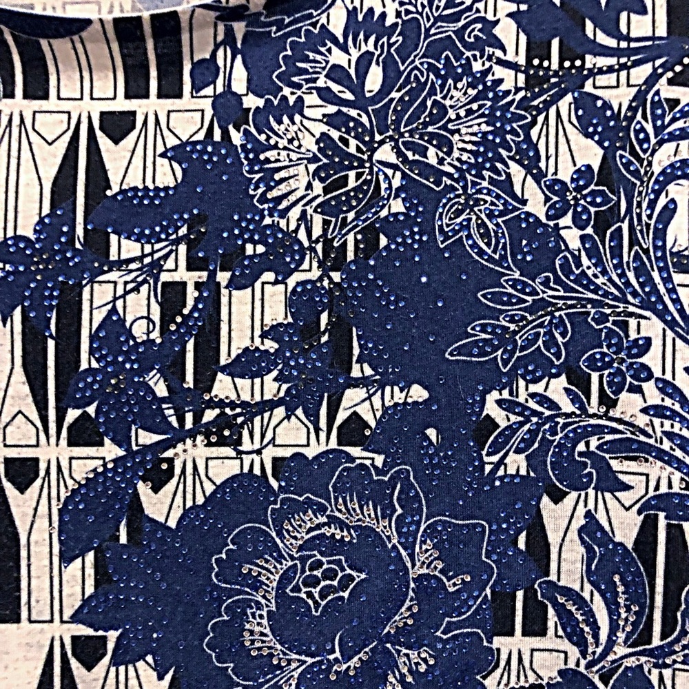 Top-Scoop Neck, Sequin Embellishments - Picture 8 of 8